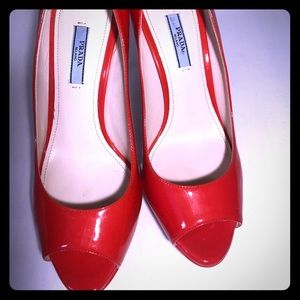🌟 SOLD ⭐️ Prada Patent Red Heels